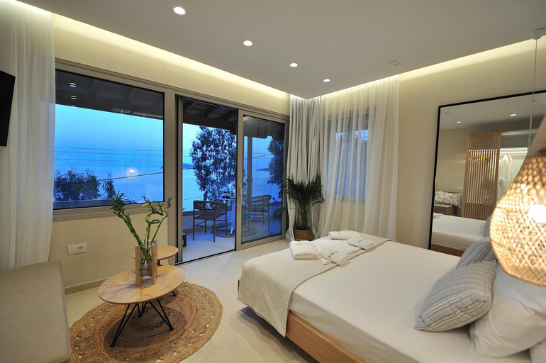 Bedroom 3, Salty Wave Suites, Thessaly
