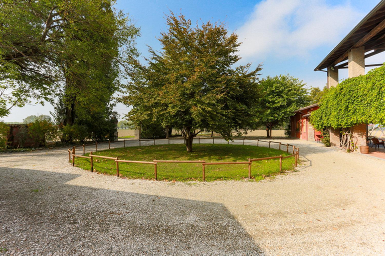 Exterior & Views 5, AGRITURISMO LE CORTI DELLA GUALDANA, Pavia