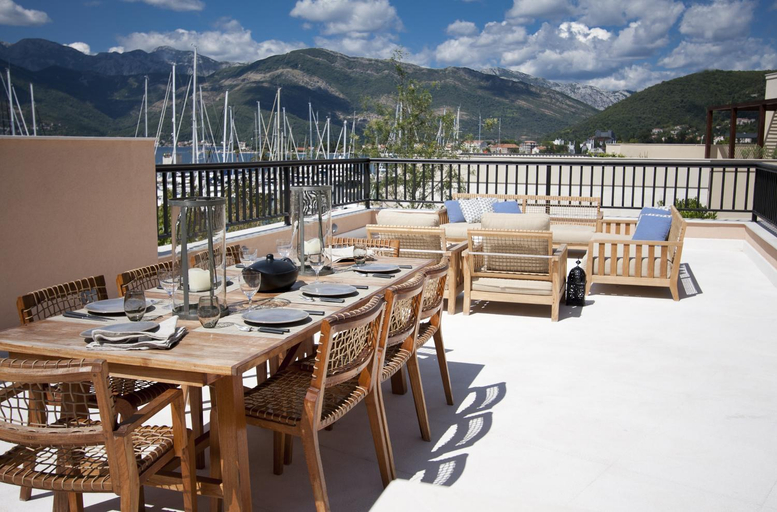 Food & Drinks, Porto Montenegro One Bedroom Appartmant