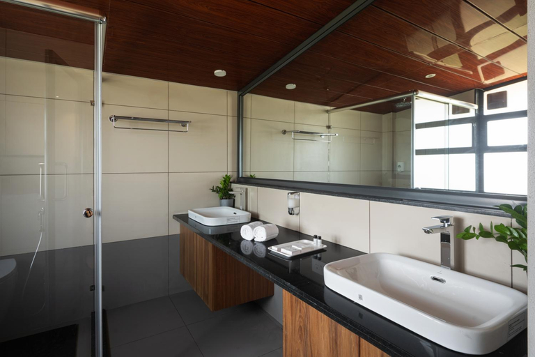 Bathroom 4, Winter Vale Green Stay Resorts, Idukki