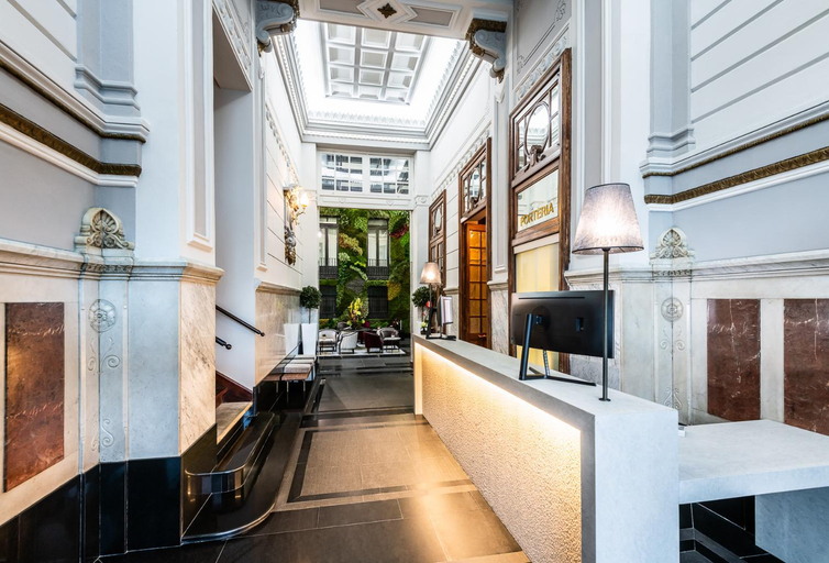 Public Area 2, Intur Palacio San Martin, Madrid
