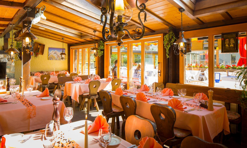 Food & Drinks 4, Modern Rooms by Tascherhof, Visp