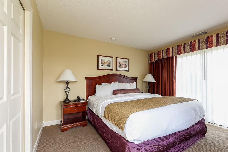 Bedroom 3, 2 King BDR with a Loft Golf Course 5569, Grand Traverse