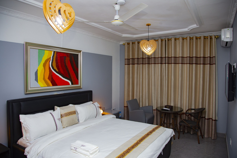 Bedroom 2, Gullivers Travel Hotel, Tema