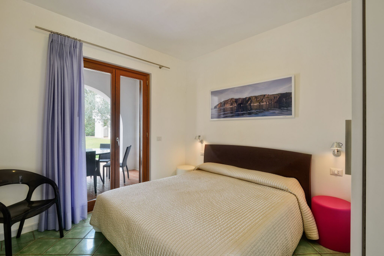 Bedroom 4, Trezene Village, Salerno