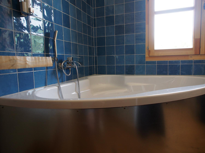 Bathroom 5, Transhumance & cie, Auberge, Appartements & SPA, Pyrénées-Atlantiques