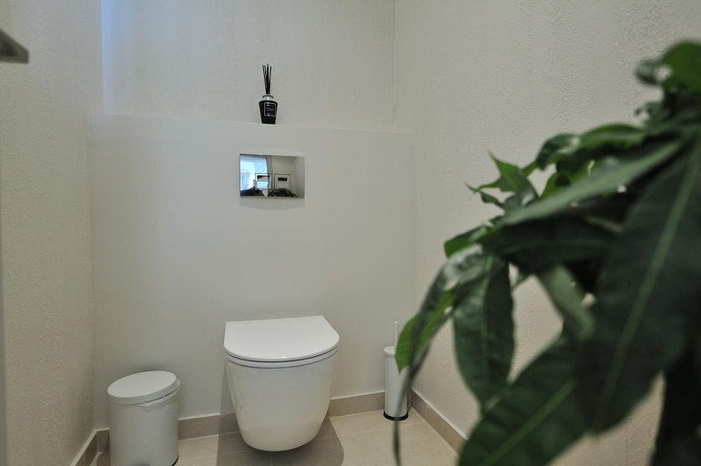 Bathroom 5, Salty Wave Suites, Thessaly