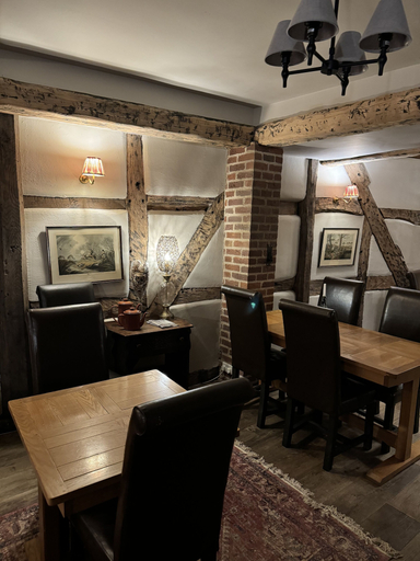 Others 5, White Lion Hotel, Worcestershire