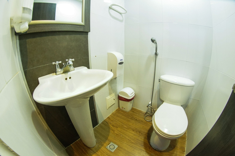 Bathroom, Hotel ByHours Astor, Barranquilla