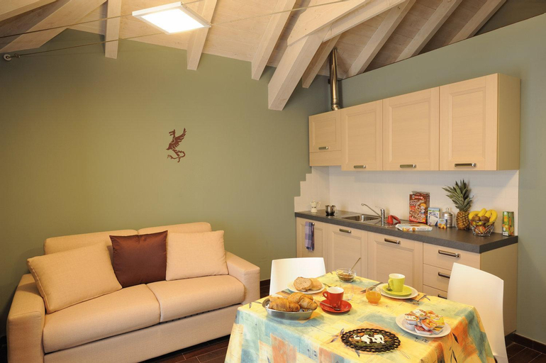 Dining Room 11
