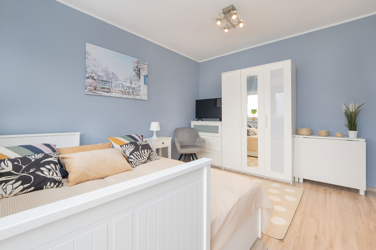Others 5, Pastel Blue Studio in Lodz by Renters, Zgierz