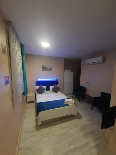 Bedroom 2, 216 Turkuaz Suit, Maltepe