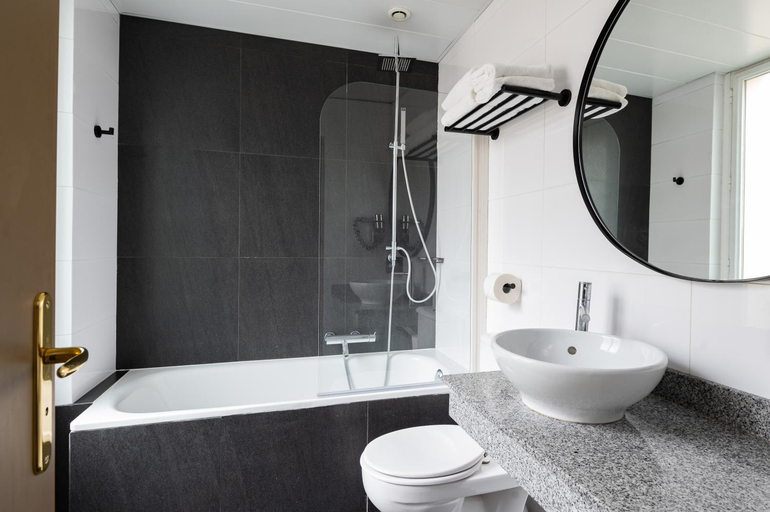 Bathroom 4, Royal Saint Germain Hotel, Paris