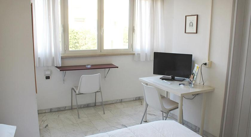 Bedroom, Albergo dei Pini, Barletta-Andria-Trani