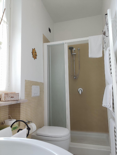 Bedroom 2, AGRITURISMO CINQUE CAMINI, Asti