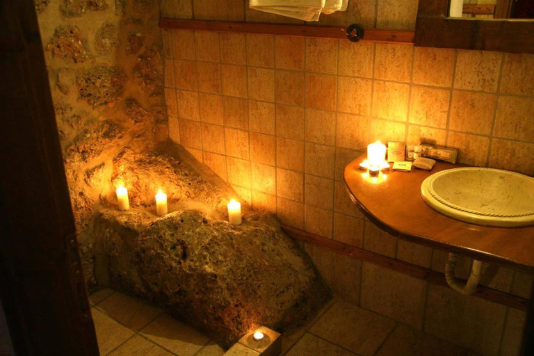 Bathroom, Pigi Tarlampa Hotel, Peloponnese