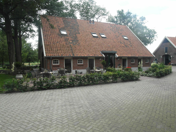 Others 5, B&B De Pepper, Haaksbergen