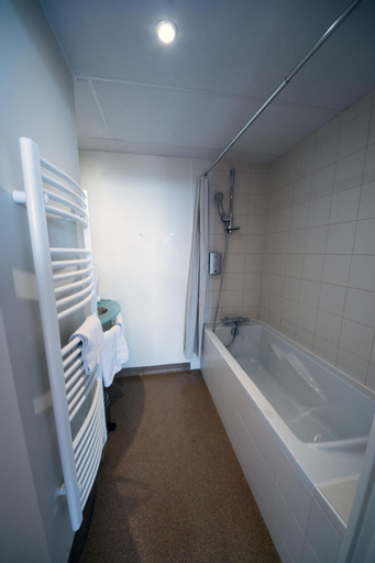 Bathroom 6