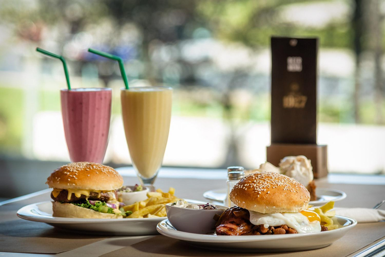 Food & Drinks 14