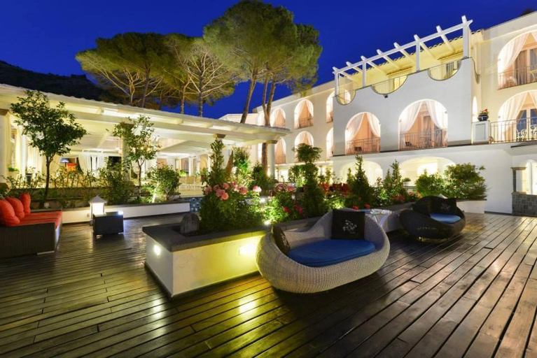 Exterior & Views 2, La Pineta Hotel Beach & SPA, Salerno