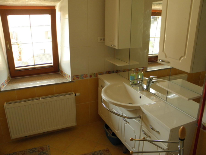 Bathroom 2, Apartments Tubej, Bohinj