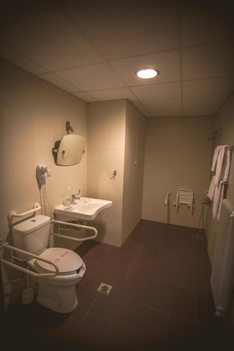 Bathroom 3, Hotel Cronos, Epirus
