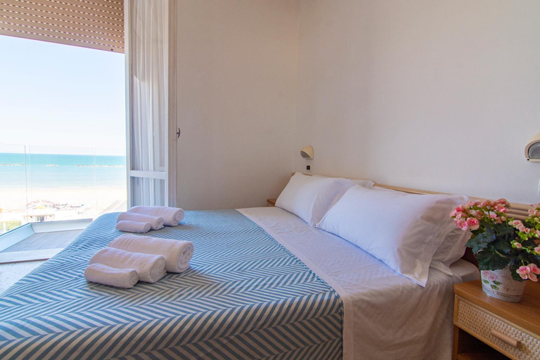 Bedroom 3, Hotel Atlas B B, Forli' - Cesena