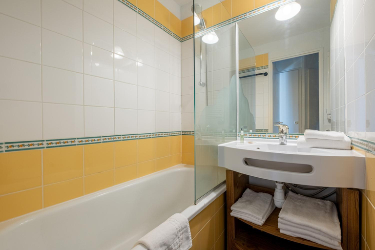 Bathroom 5, Residence Pierre & Vacances Avoriaz Saskia Falaise, Haute-Savoie