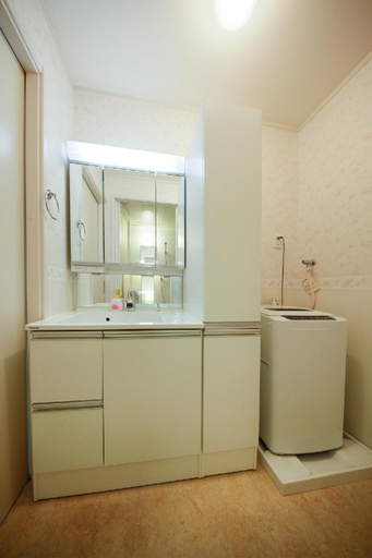 Bathroom 3, Etoile Soshigaya Okura, Setagaya