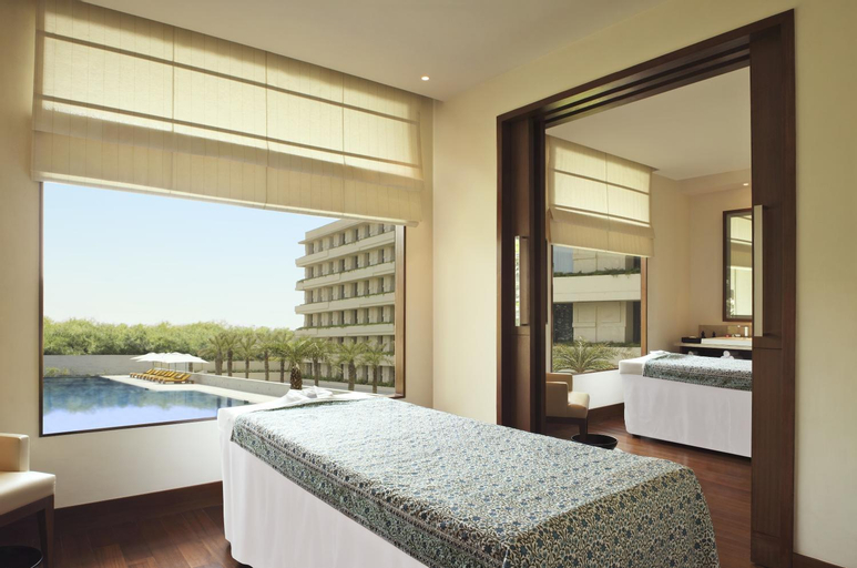 Bedroom 3, The Oberoi Hotel Gurgaon, Gurgaon