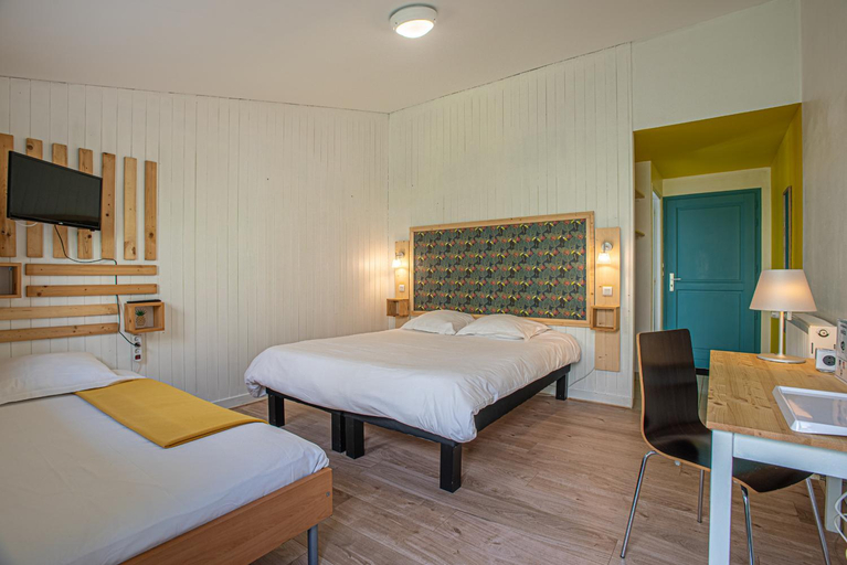 Bedroom 2, Hotel Naeco Audierne, Finistère