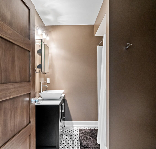 Bathroom 3, Luxurious 2BDR Loft-Condo Grand Haven 12, Ottawa
