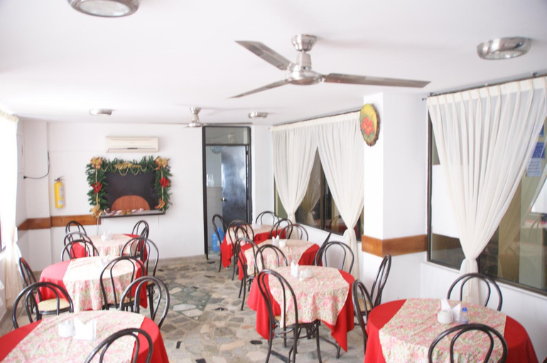 Food & Drinks 5, Croma Hotels Mar Azul inn, Santa Marta (Dist. Esp.)