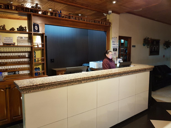 Hotel Alcala, David