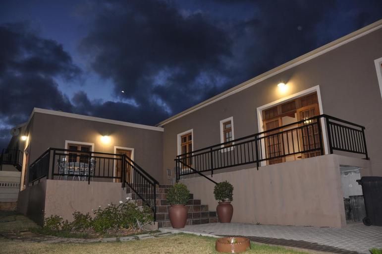 Others 3, Berg en Dal Guesthouse, Overberg