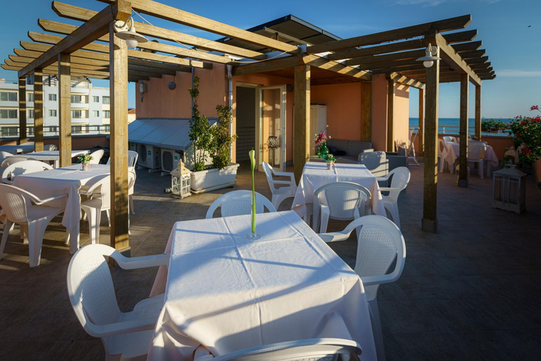 Food & Drinks 3, Albergo La Lampara, Livorno