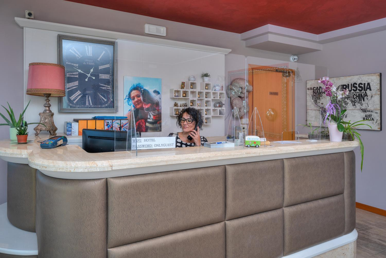 Public Area, Hotel Eden, Verona