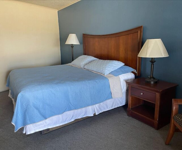 Bedroom 2, Cielito Lindo Motel, Val Verde