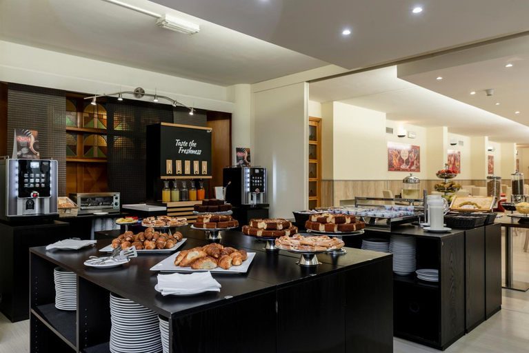 Food & Drinks 5, Hotel Executive, Siena