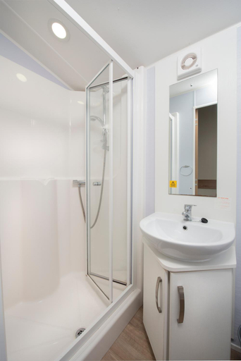 Bathroom 3, St. Ives Holiday Village, Cornwall