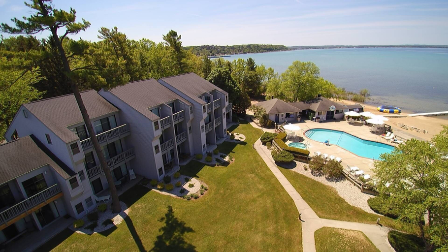 Exterior & Views 2, 2 Bedroom Condo Golf Course Views 5166, Grand Traverse