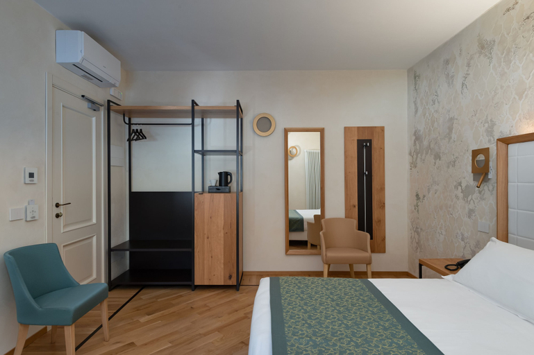 Bedroom 3, Ca' Uberti Home Boutique , Mantegna Hotels, Mantua