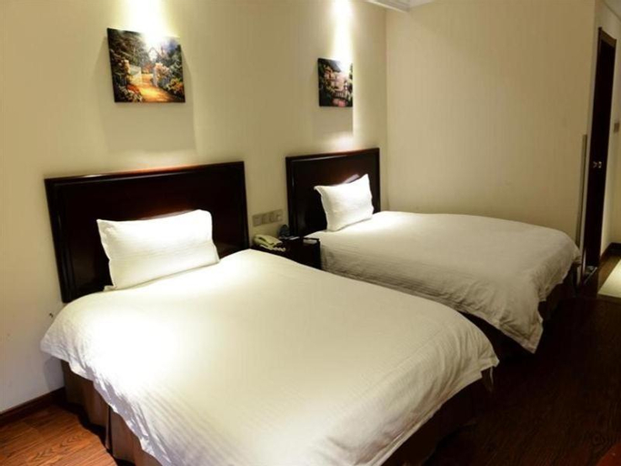 Bedroom 17