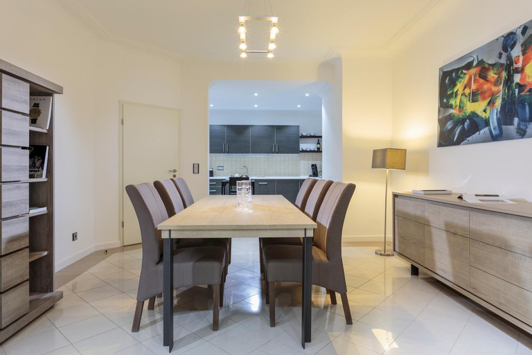 Dining Room 6