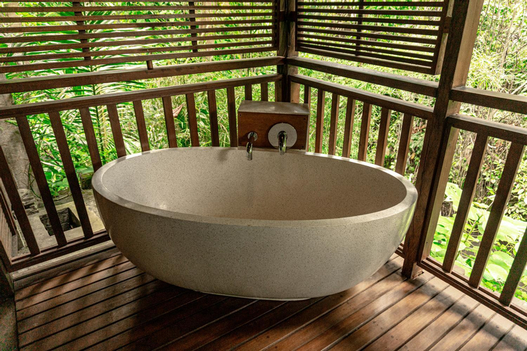 Bathroom 7