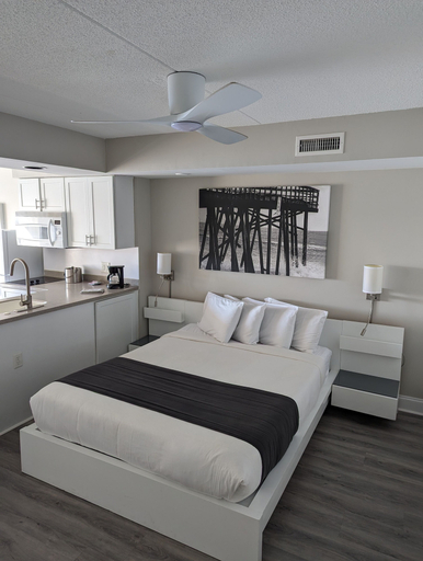 Bedroom 3, Harbor Inn, New Hanover