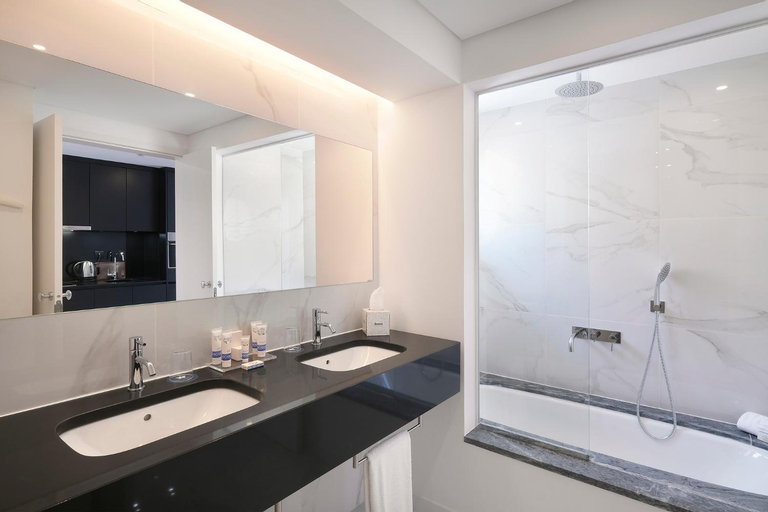 Bathroom 4