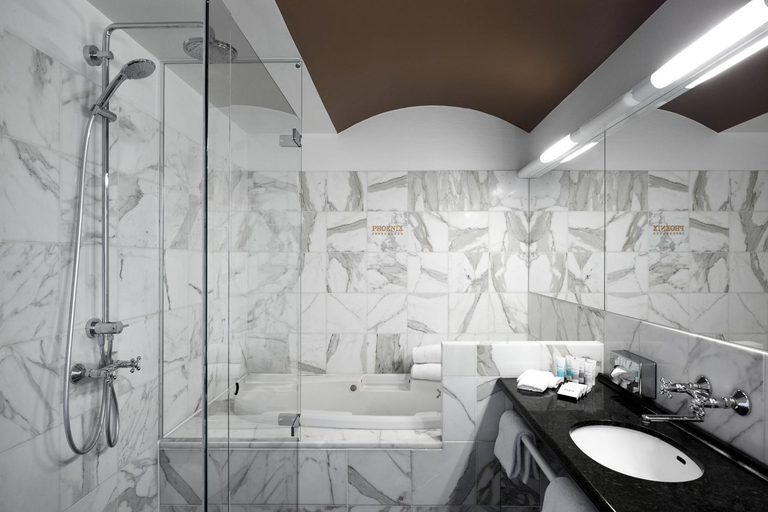 Bathroom 5, Phoenix Copenhagen, Copenhagen