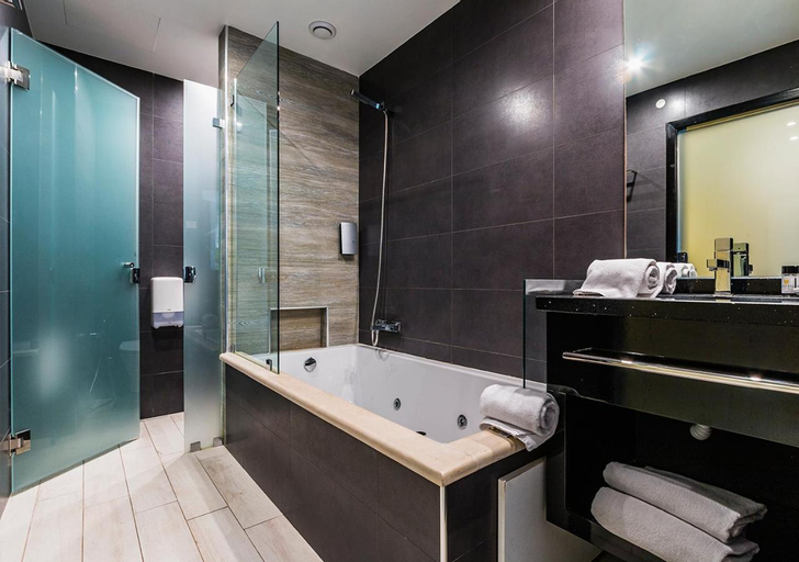 Bedroom 4, LISOTEL - hotel & spa., Leiria