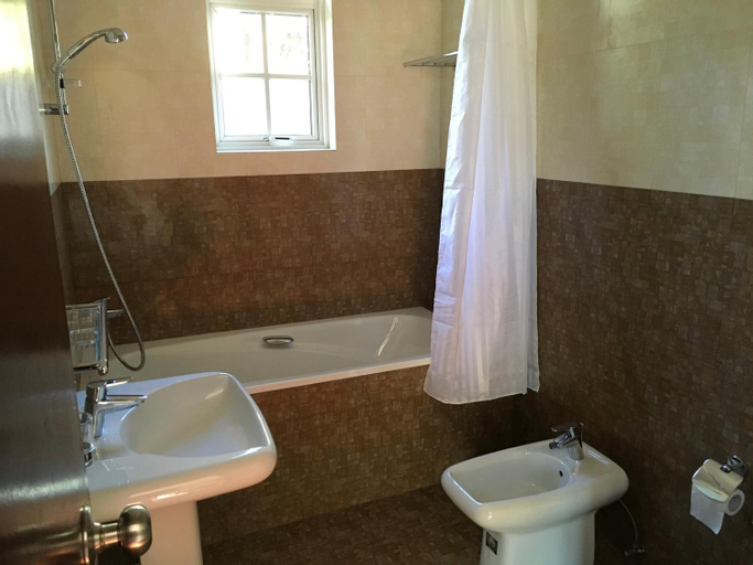 Bathroom 2, Dorchester, Nuwara Eliya